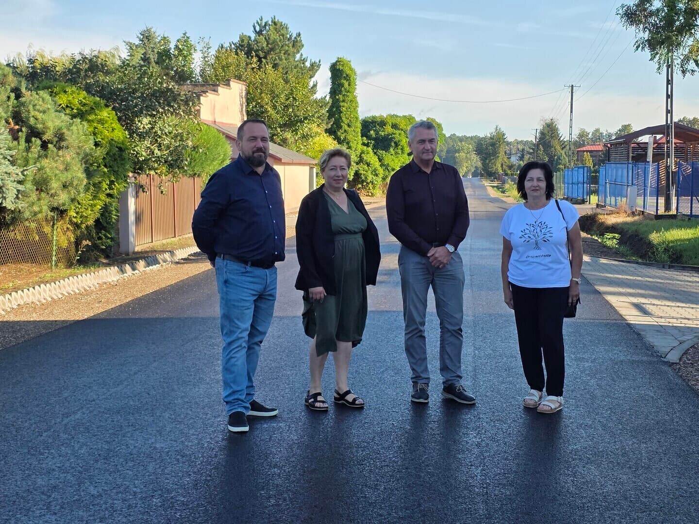 Nowa nawierzchnia na drodze Grabica