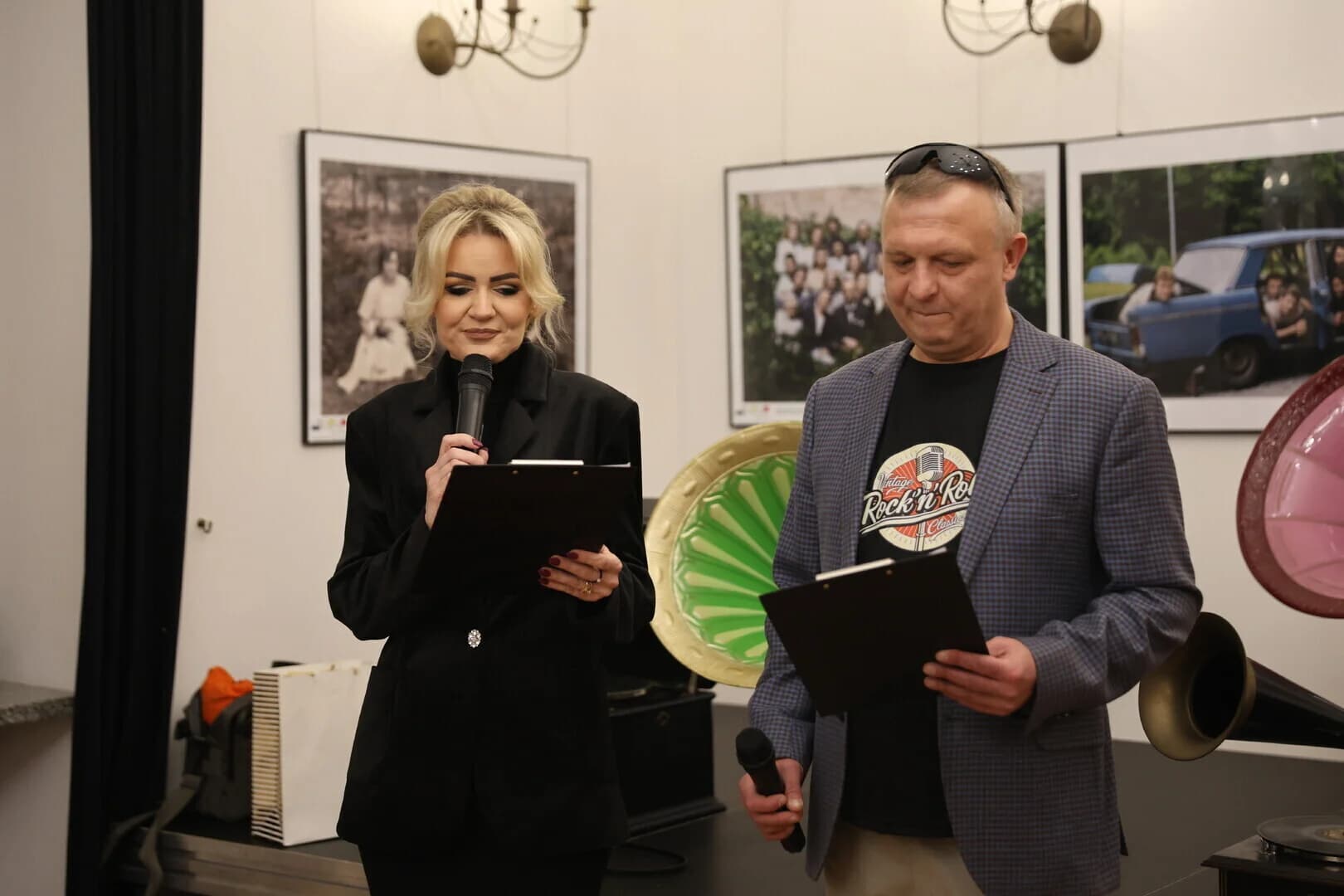 Piotrków Trybunalski w kolorze: Wystawa historycznych fotografii przyciągnęła tłumy