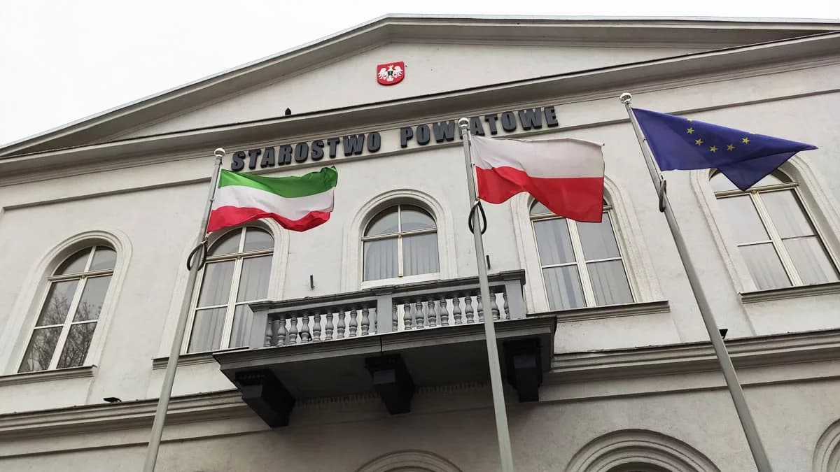 Starostwo w Piotrkowie szuka pracownika. Wiemy, jakie są zarobki i wymagania